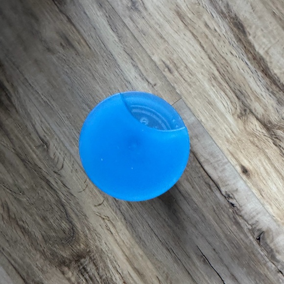 Starbucks Iridescent Blue Swirl Holiday 2022 - Picture 3 of 4